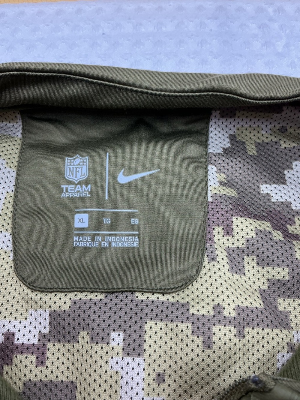NFL Olive Green Camo Team Apparel Nike Jacket - Picture 3 of 8